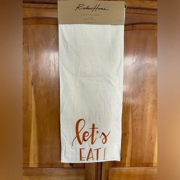 NWT Rodeo Home table runner - Picture 4 of 5